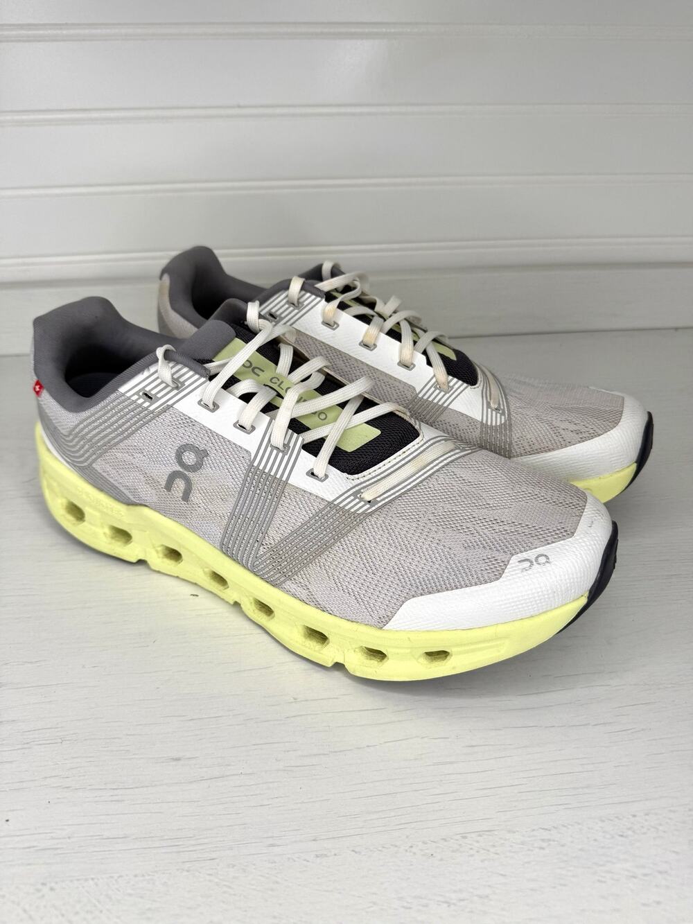 On Running Cloudgo Men's Size 11.5 Frost/Hay Gray Yellow Sneakers No Box